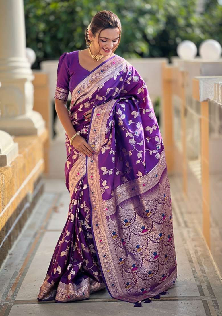 Purple Weaving Silk Saree Set for Diwali | Wedding & Festive Wear - Indya