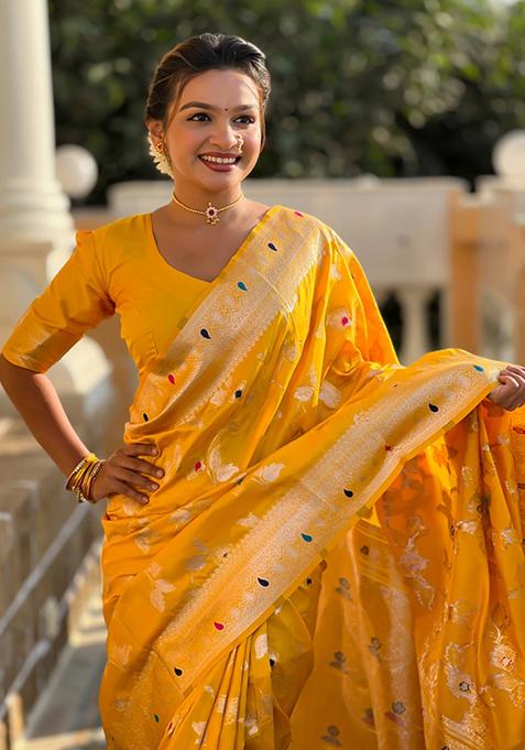 Yellow Weaving Silk Saree Set