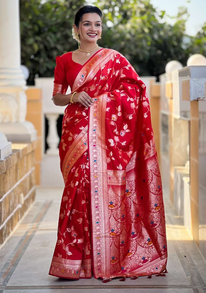 Red Weaving Silk Saree Set for Diwali | Wedding & Festive Wear - Indya