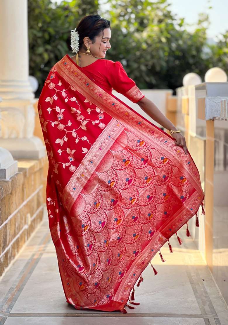 Red Weaving Silk Saree Set for Diwali | Wedding & Festive Wear - Indya