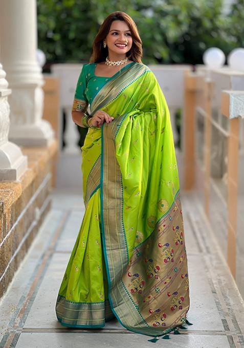Parrot Green Weaving Silk Saree Set
