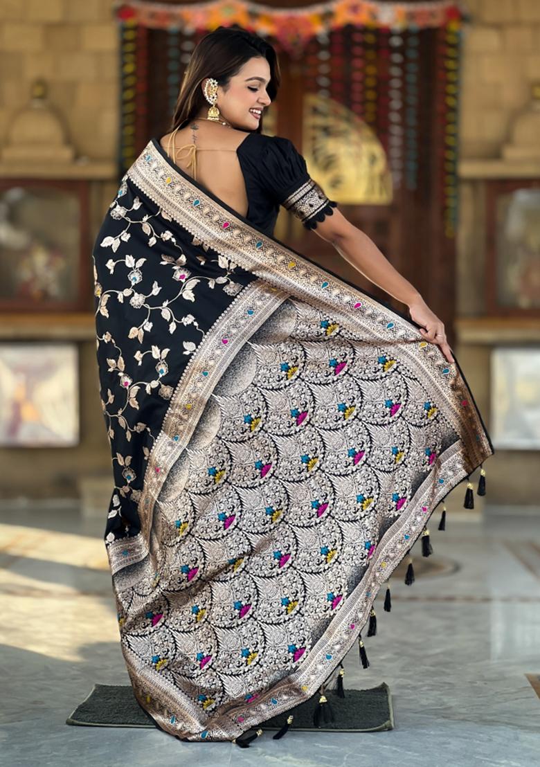 Black Weaving Silk Saree Set - Indya