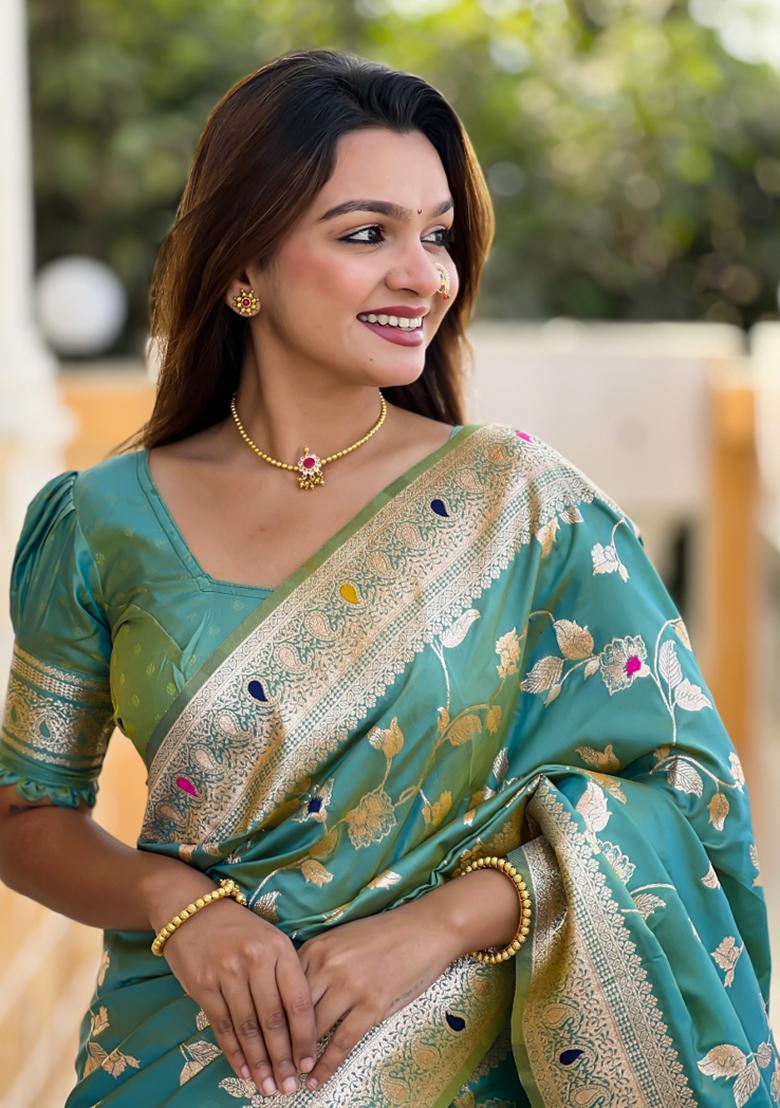 Pista Green Weaving Silk Saree Set