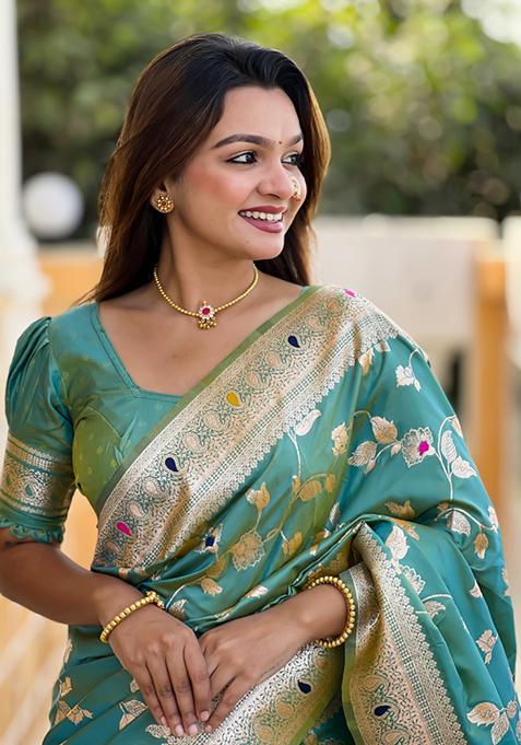 Pista Green Weaving Silk Saree Set