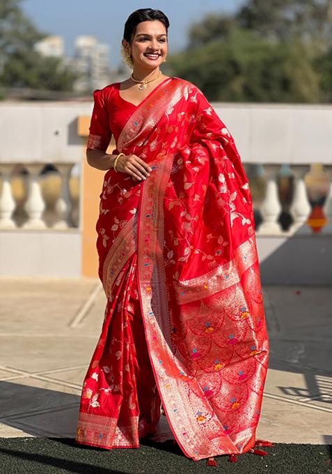 Red Weaving Silk Saree Set