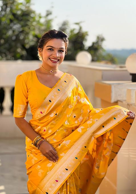 Yellow Weaving Silk Saree Set