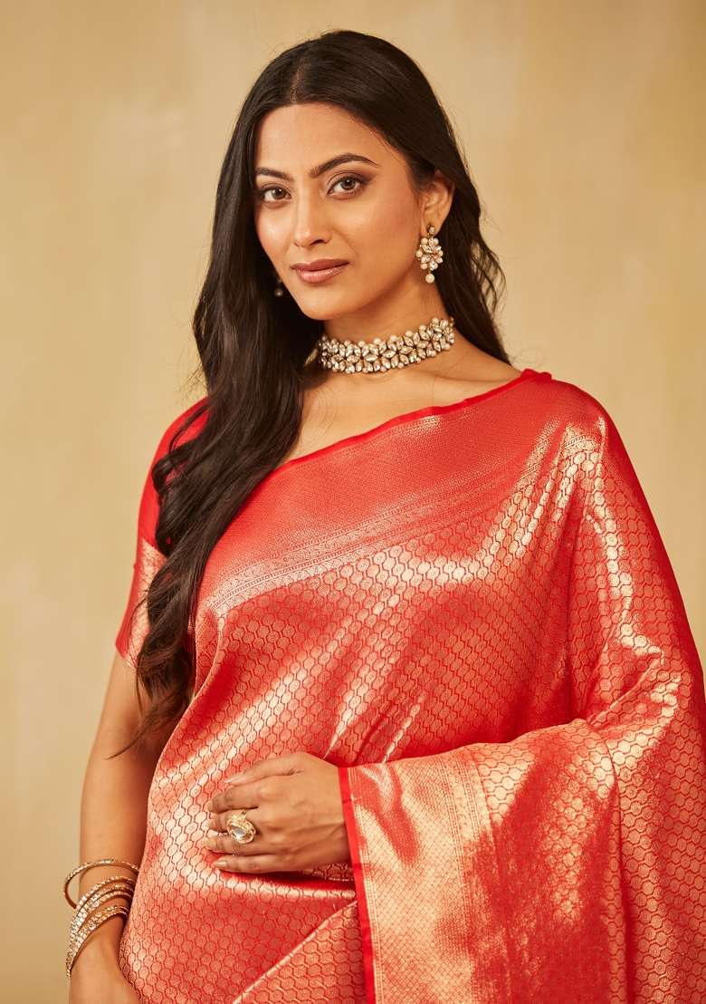 Red Woven Silk Saree Set - Indya