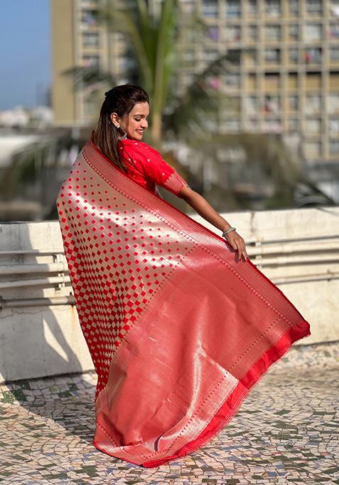 Red Zari Work Banarasi Silk Saree Set