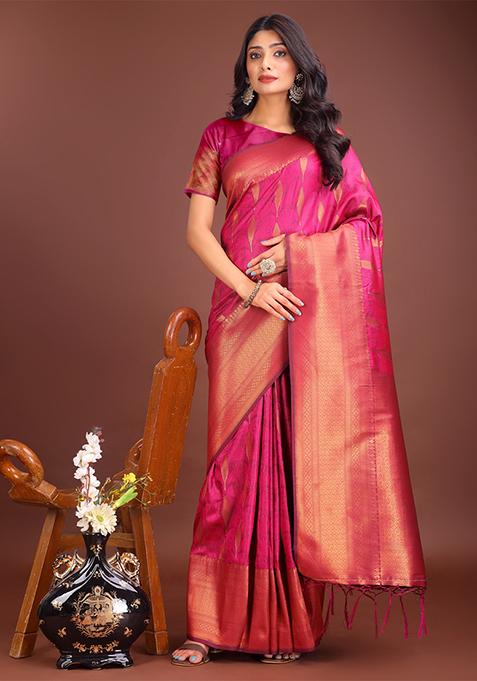 Magenta Woven Zari Work Banarasi Silk Saree Set