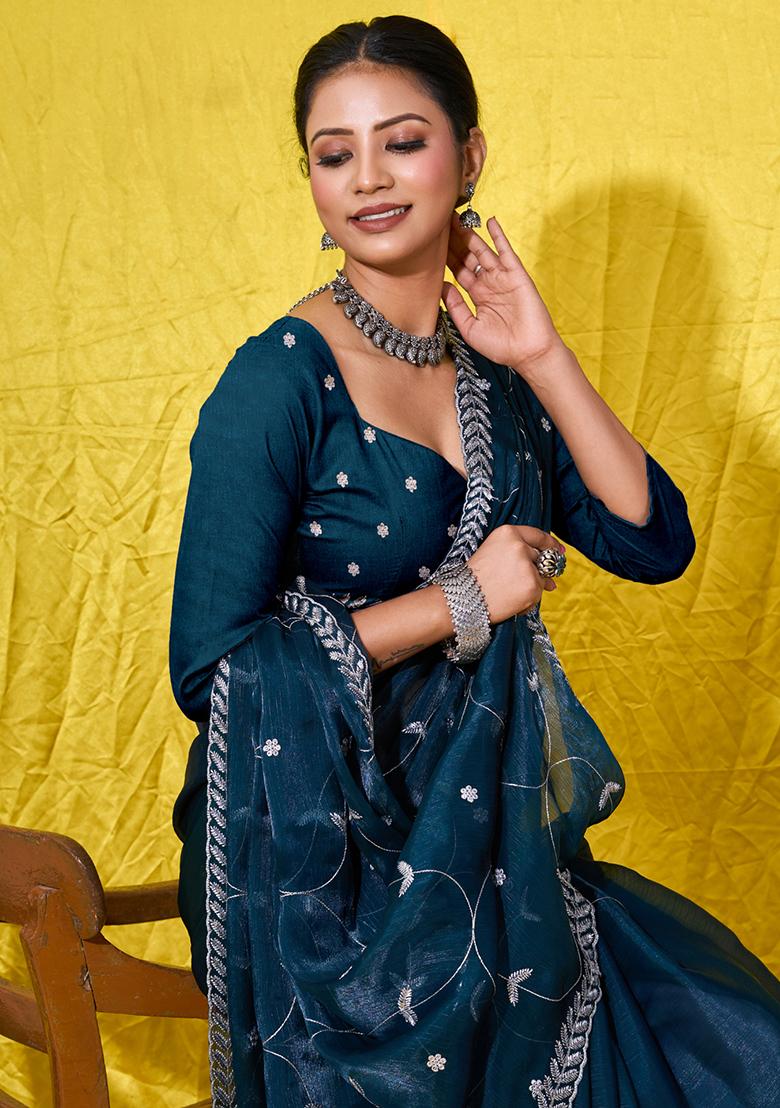 Red Embroidered Georgette Saree Set With Blouse