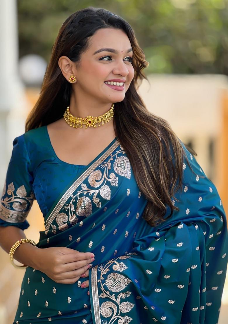 Teal blue Woven Silk Saree Set