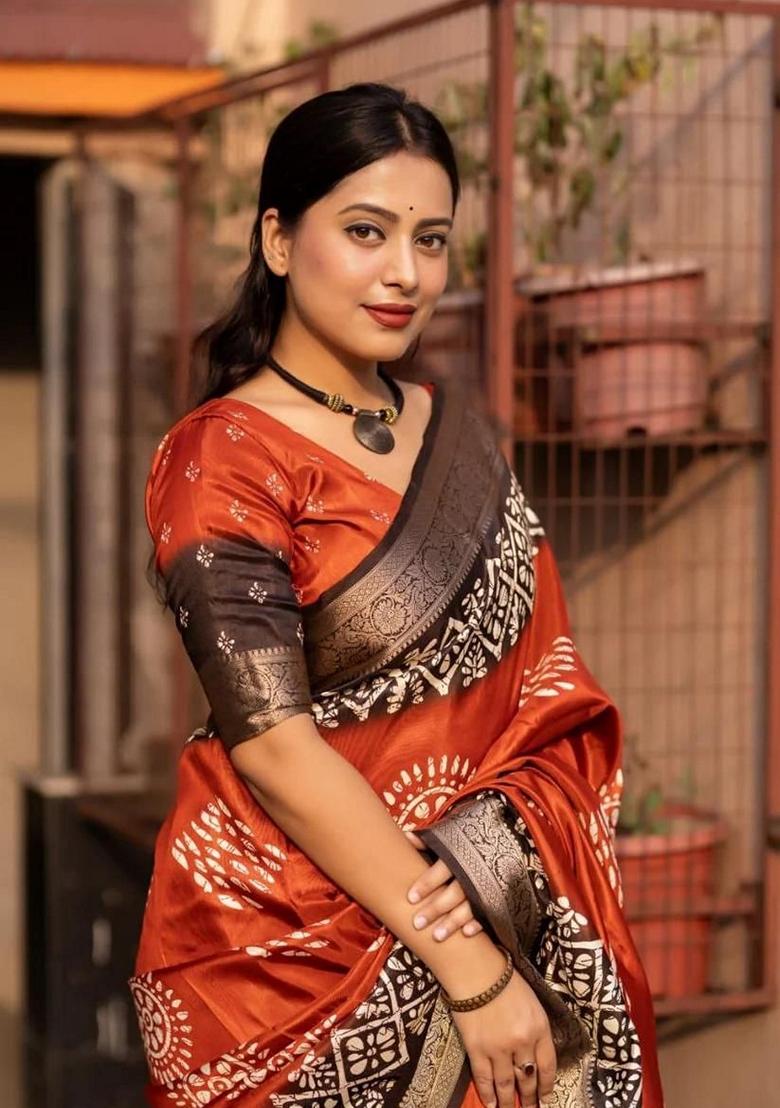 Pista Green Machine Embroidered Cotton Silk Saree Set