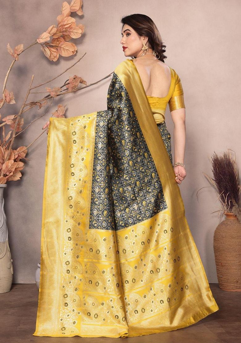 Black Machine Embroidered Lichi Silk Saree Set