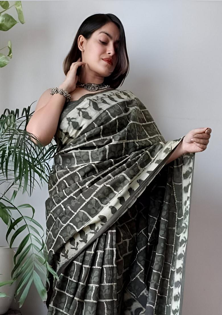 Grey Machine Embroidered Linen Saree Set