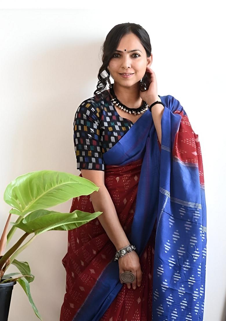 Brown Machine Embroidered Linen Saree Set