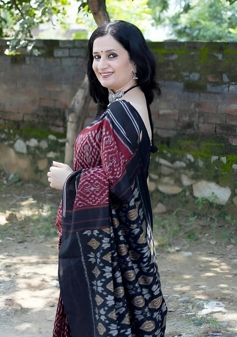 Maroon Machine Embroidered Linen Saree Set