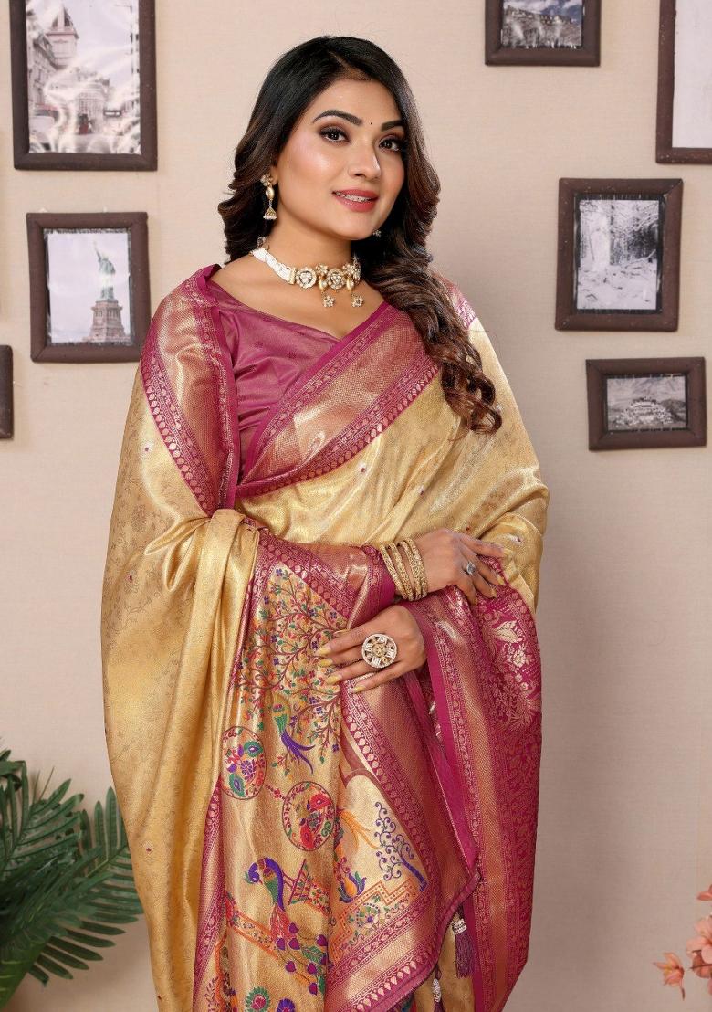 Cream Jacquard Weaving Banarasi Silk Saree Set