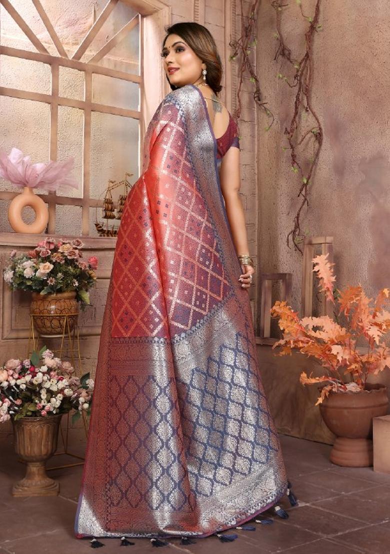 Grey Jacquard Weaving Lichi Soft Silk Saree Set