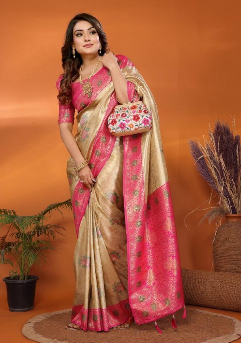 Cream Jacquard Weaving Banarasi Silk Saree Set