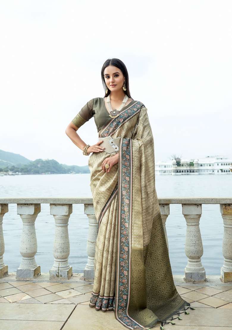 Green Abstract Print Silk Blend Saree Set - Indya