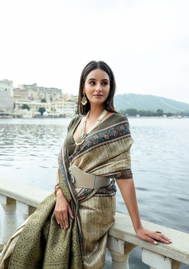 Green Abstract Print Silk Blend Saree Set