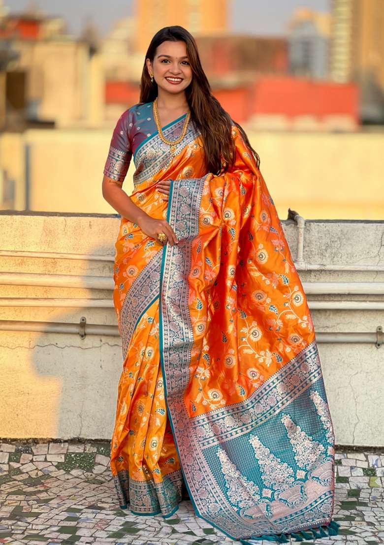 Grey Zari Woven Silk Blend Saree Set for Diwali and Festive Wear - Indya