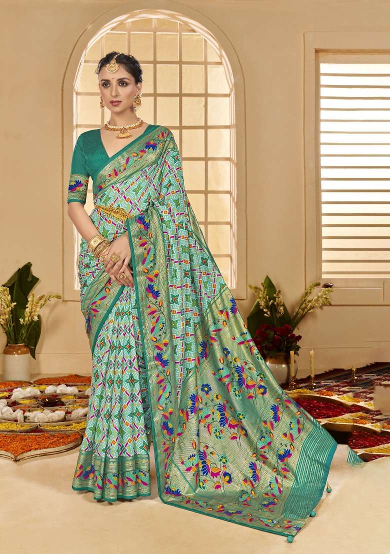 Green Abstract Print Silk Blend Saree Set - Indya