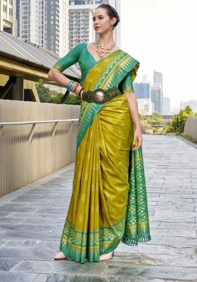 Rama Green Abstract Print Silk Blend Saree Set