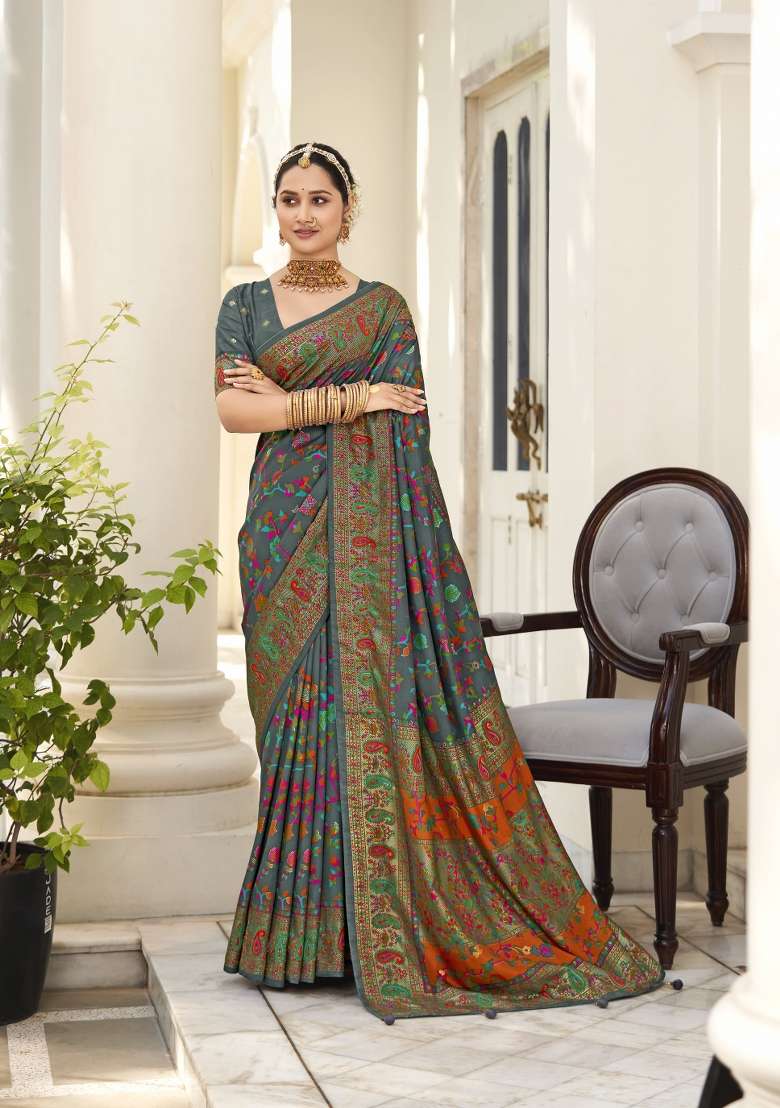 Green Abstract Print Silk Blend Saree Set - Indya