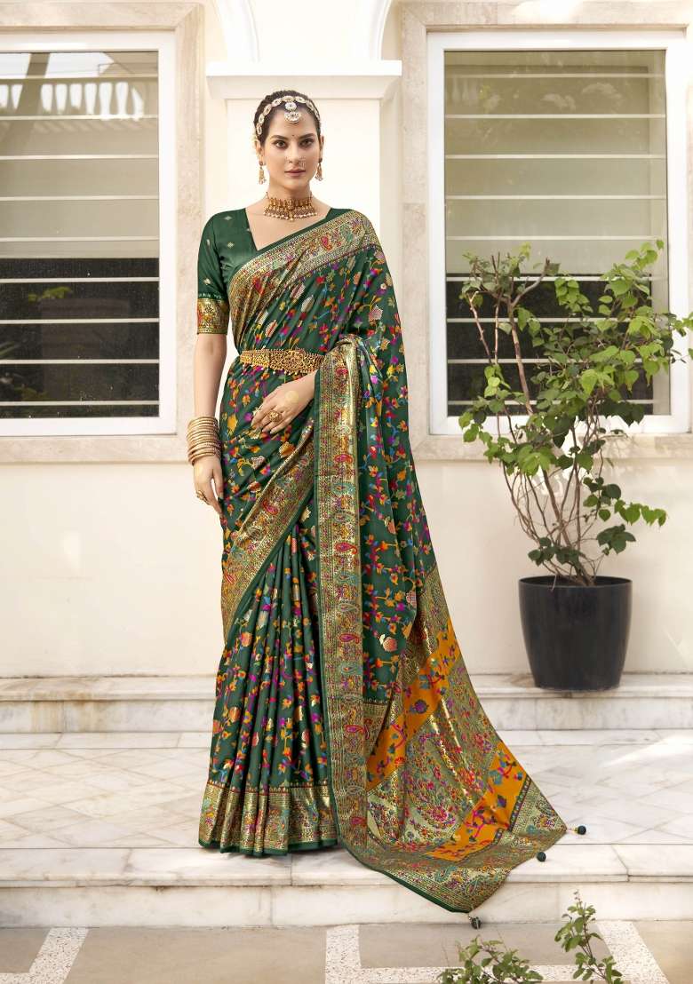 Green Abstract Print Silk Blend Saree Set - Indya
