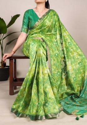 Green Bandhani Print Art Silk Saree Set