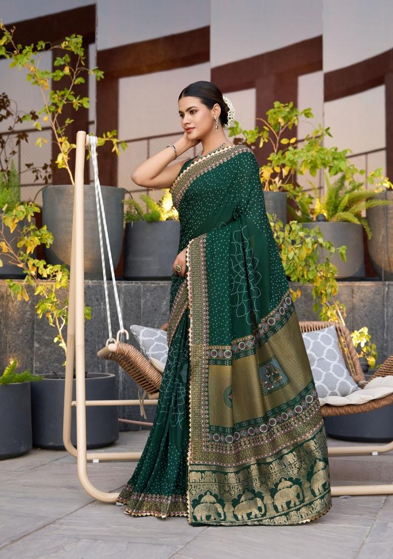 Green Abstract Print Cotton Blend Saree Set