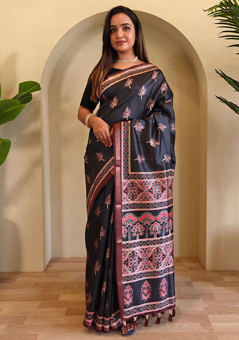 Black Digital Print Pure Dola Viscose Saree Set With Blouse - Indya