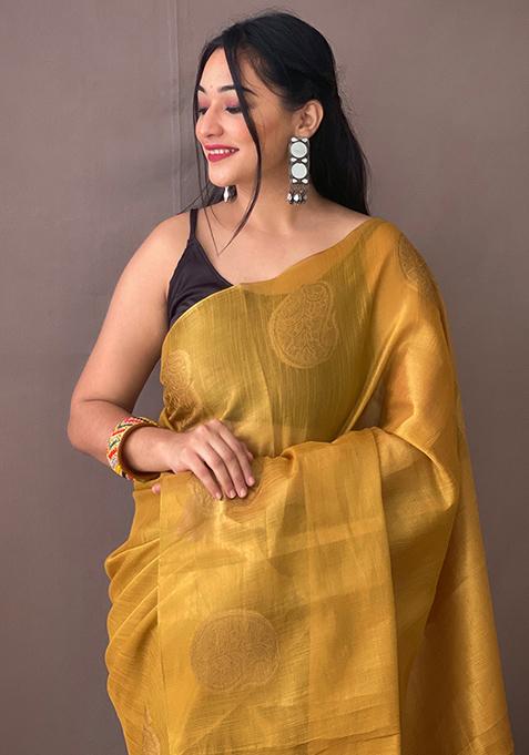 Cream Pure Zari Weaving Work Pure Tissus Silk Saree Set With Blouse