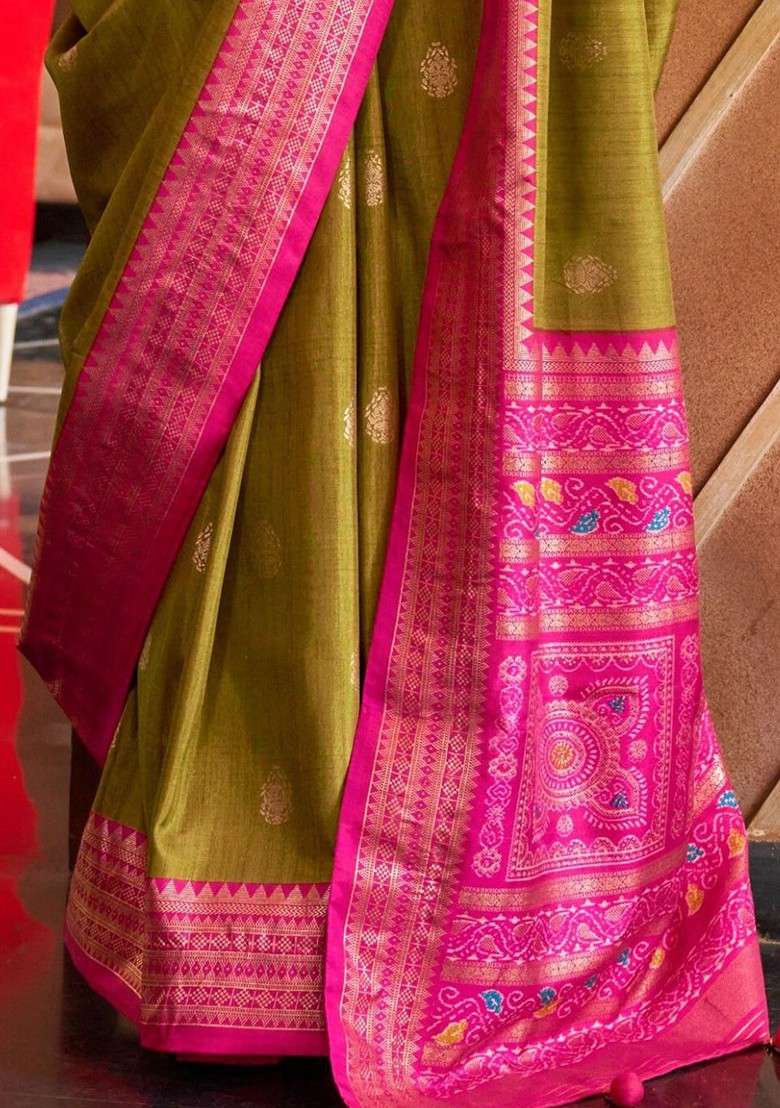 Green Embroidered Poly Blend Saree Set With Blouse - Indya