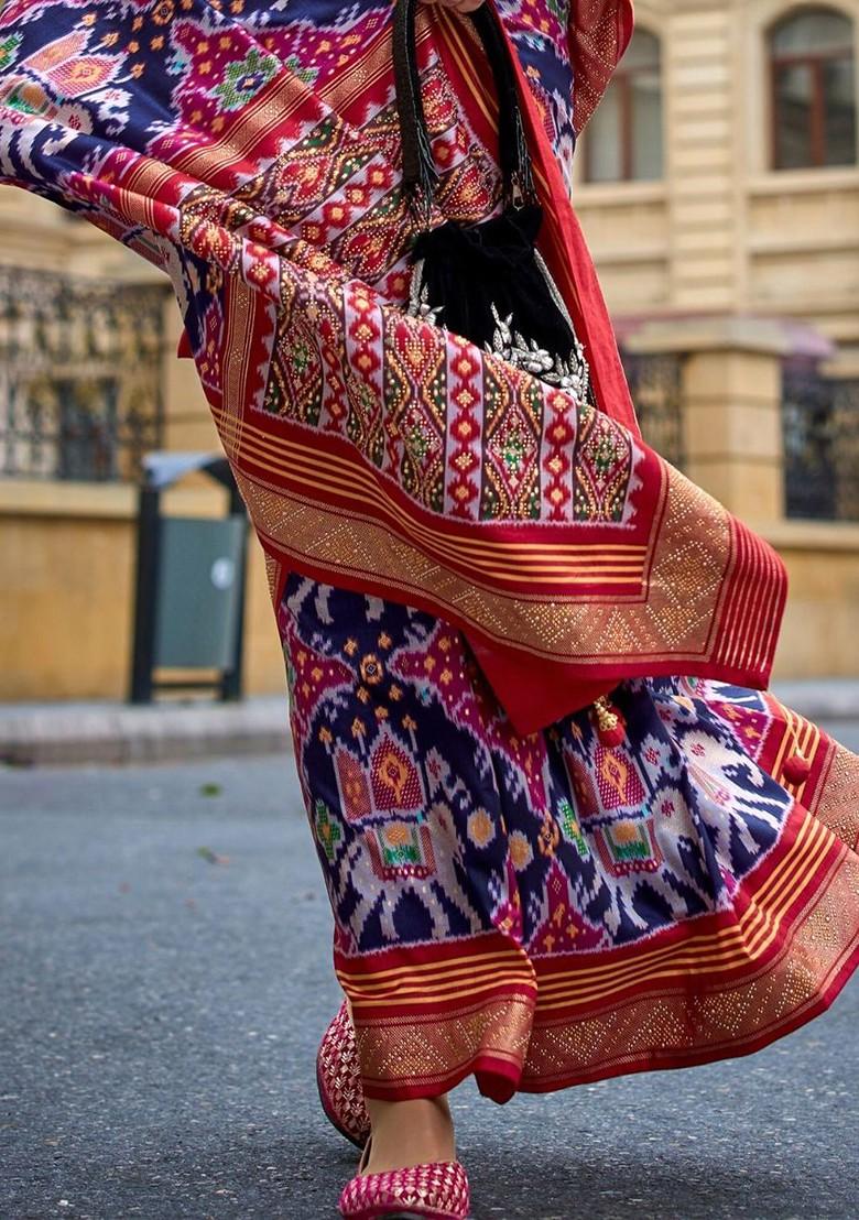 Navy Blue Embroidered Poly Blend Saree Set With Blouse