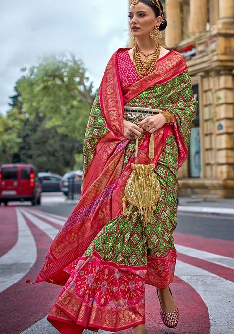Green Embroidered Poly Blend Saree Set With Blouse