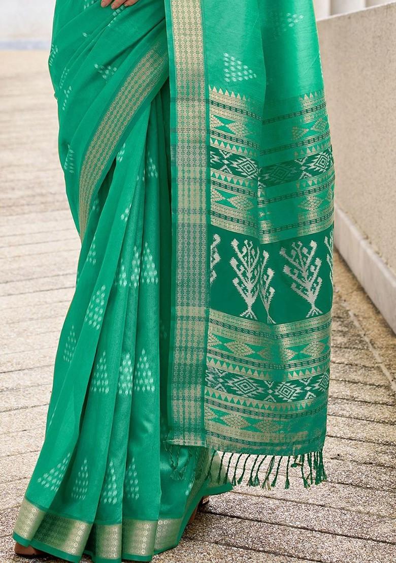 Green Embroidered Poly Blend Saree Set With Blouse