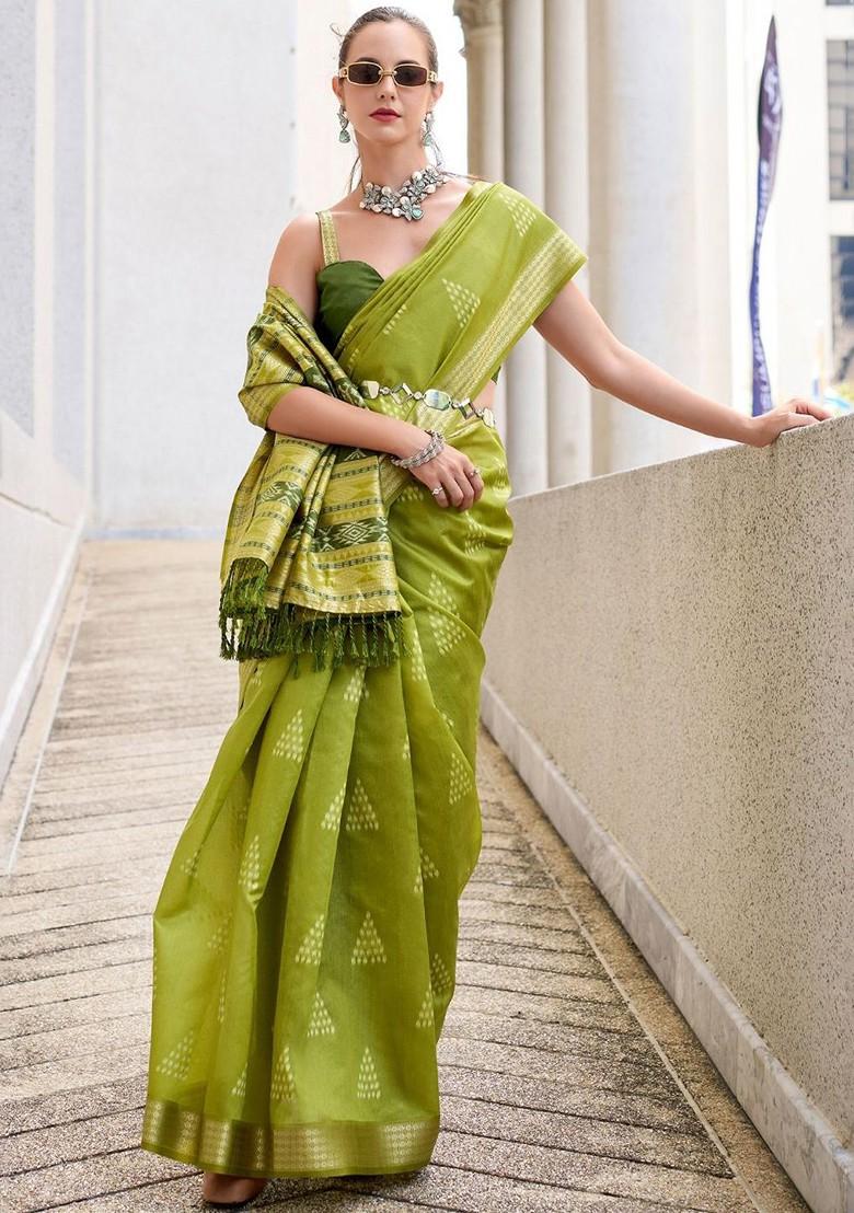 Green Embroidered Poly Blend Saree Set With Blouse