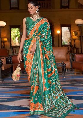 Green Embroidered Poly Blend Saree Set With Blouse
