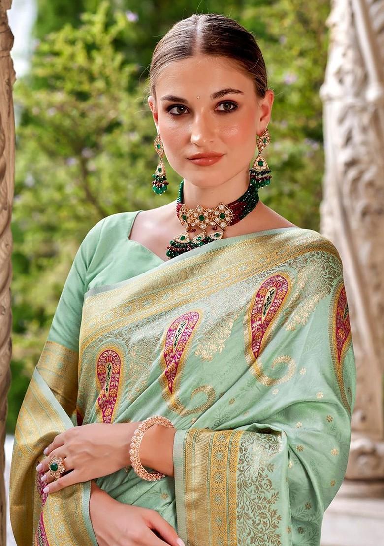 Green Embroidered Poly Blend Saree Set With Blouse