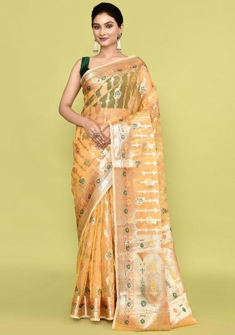 Baby Pink Embroidererd Banarsi Silk Saree Set