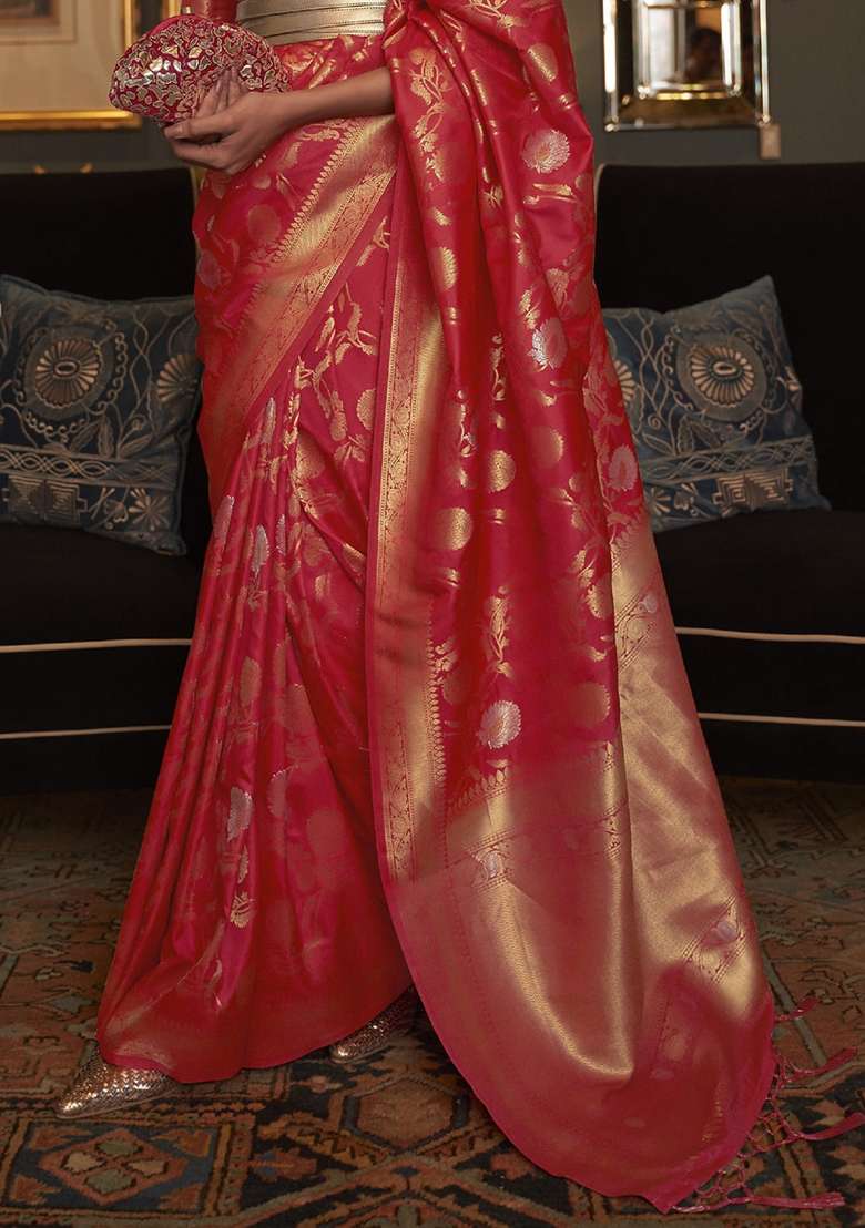 Red Solid Silk Saree Set for Diwali and Festive Wear - Indya