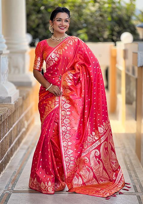 Gajari Pink Woven Banarasi Silk Saree Set