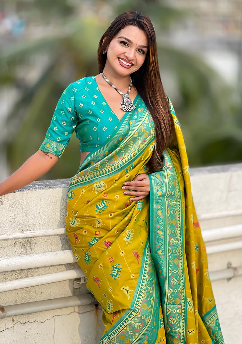 Mahendi Green Wevon Meenakari Ikkat Designer Patola Silk Saree Set