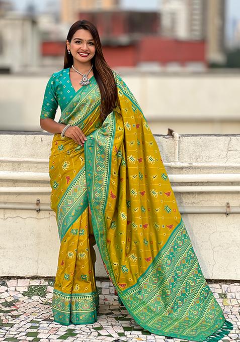 Mahendi Green Wevon Meenakari Ikkat Designer Patola Silk Saree Set