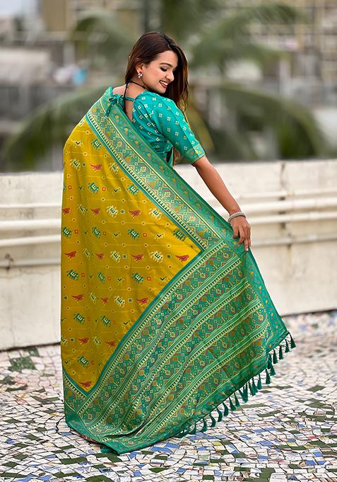 Mahendi Green Wevon Meenakari Ikkat Designer Patola Silk Saree Set