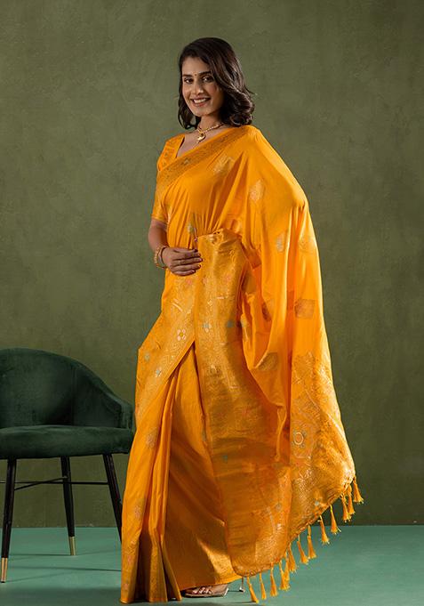 Yellow Wevon Jari Designer Dolla Silk Saree Set