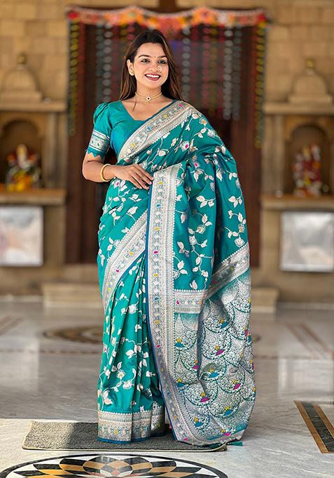 Rama Green Wevon Jacquard Designer Banarasi Silk Saree Set
