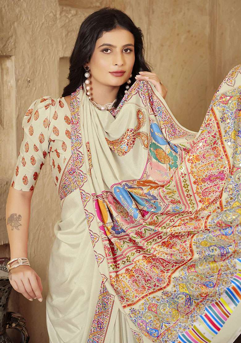 Off White Designer Position Digital Foil Printed Crepe Silk Saree Set - Indya
